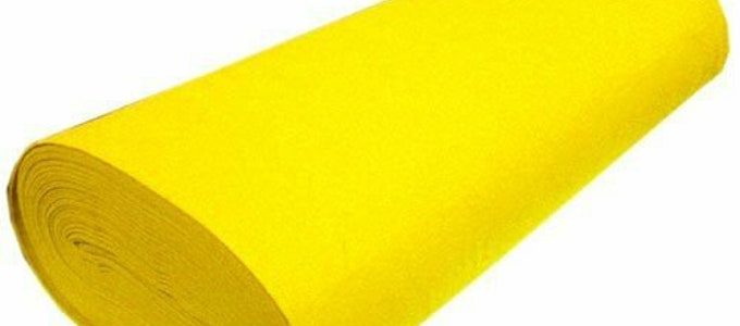 Suited Yellow Poker Table Cloth - Critical Overview